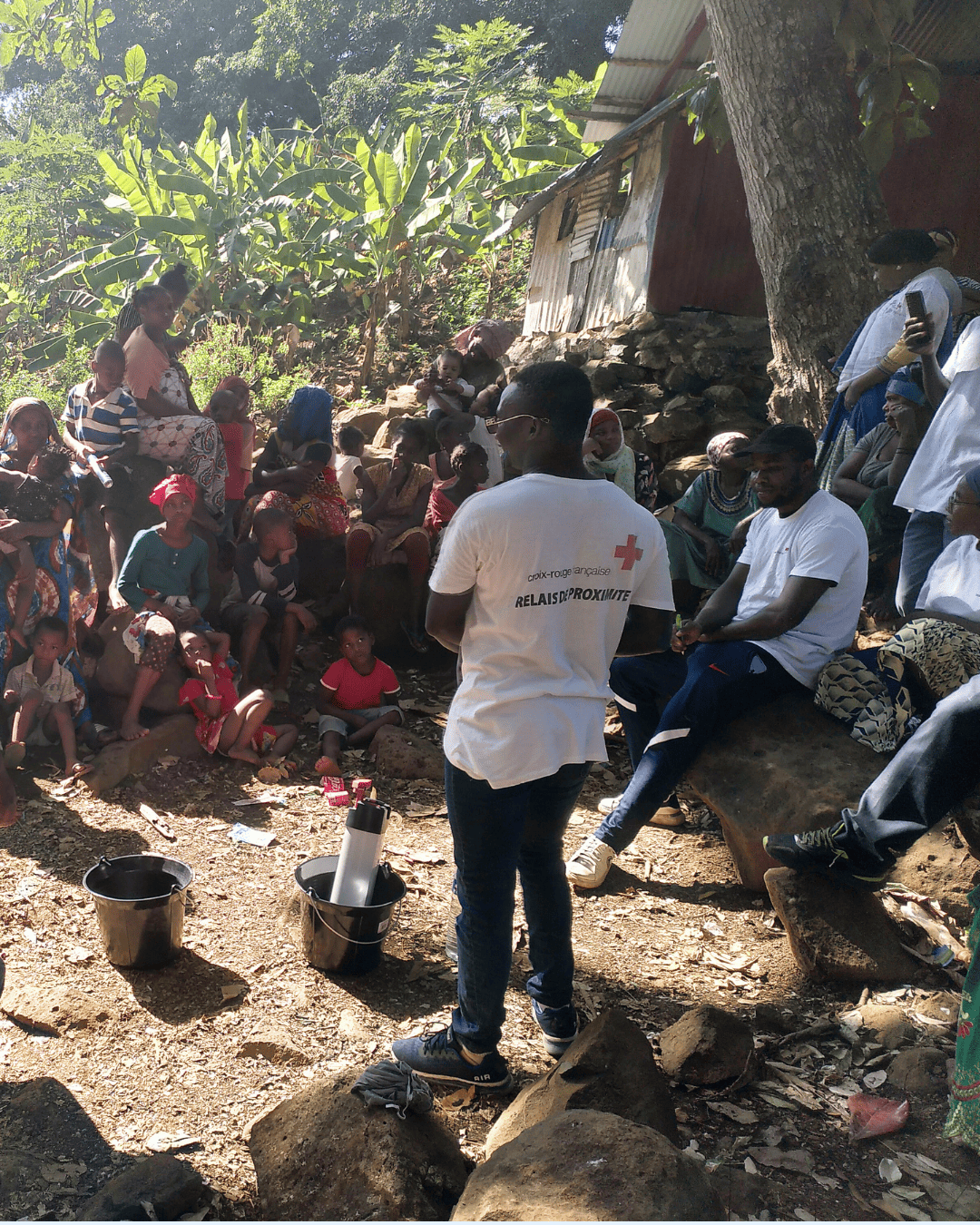 Déploiement de purificateurs d'eau ORISA avec les ONG Capgemini et La Croix Rouge à Mayotte