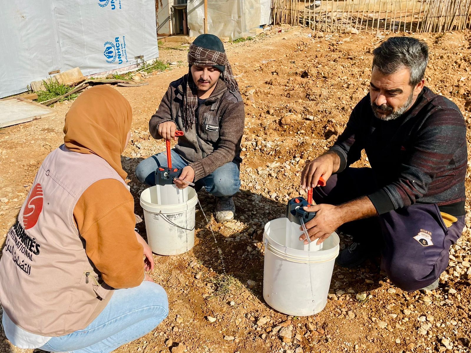 Photo de déploiement au nord du Liban avec le purificateur d'eau ORISA