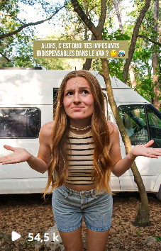 aller simple vanlife influenceuse qui a adopté le purificateur d'eau ORISA et collabore avec Fonto de vivo
