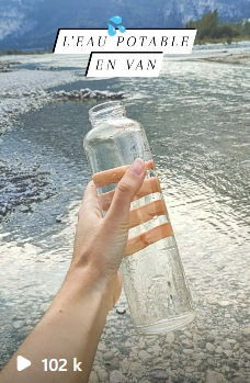 lea vandb  influenceuse qui a adopté le purificateur d'eau ORISA et collabore avec Fonto de vivo