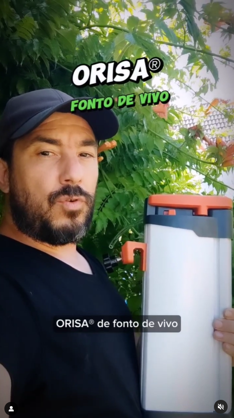 Nos actions leur avenir influenceur qui a adopté le purificateur d'eau ORISA et collabore avec Fonto de vivo