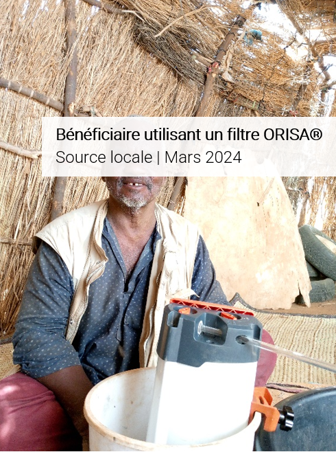 Bénéficiaire utilisant un filtre ORISA au Niger, mars 2014