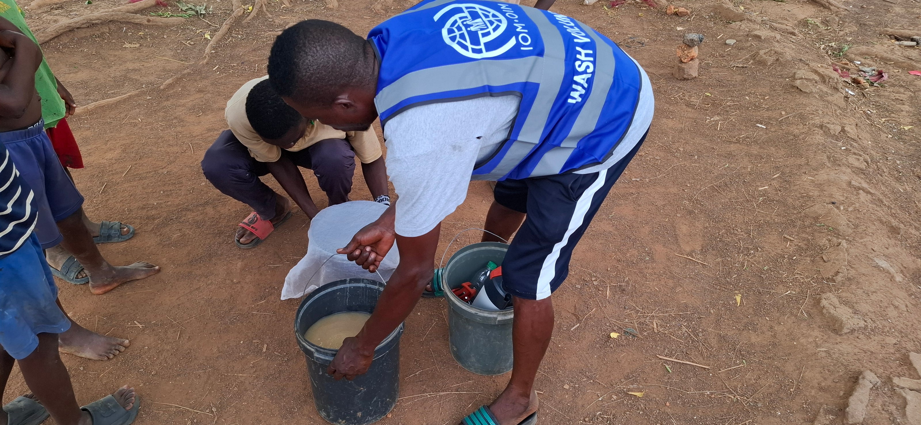 Le filtre purificateur d'eau ORISA est utilisé au Nigéria pour filtrer l'eau de la rivière Bénoué