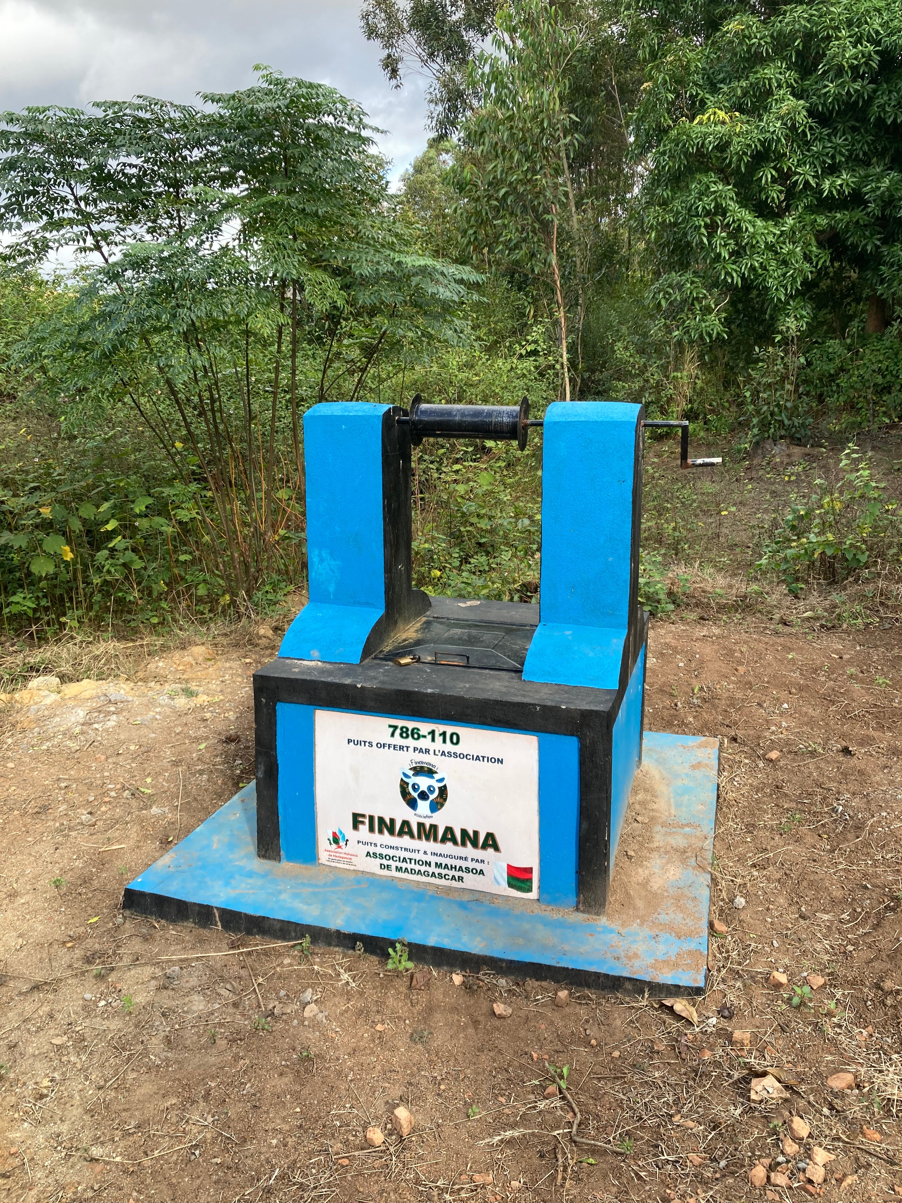 Le puit créé par l'association Finamanarun pour de l'aide humanitaire à Imerimandroso à Madagascar pour l'accès à l'eau